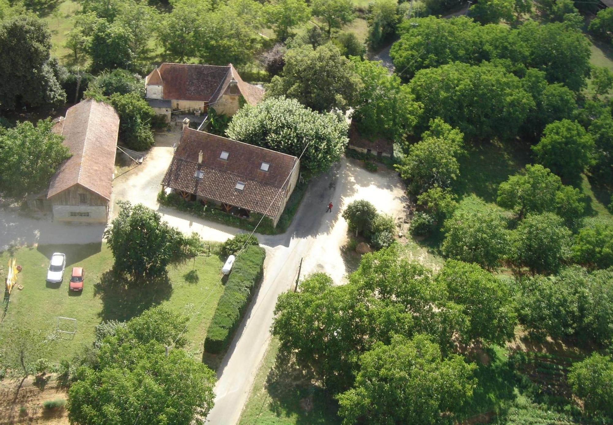 Bed and Breakfast La Ferme De Maraval Cénac-et-Saint-Julien Esterno foto
